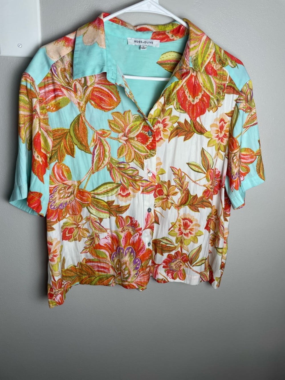 Rose & Olive Turquoise and Cream Floral Button-Down Shirt Slightly Cropped